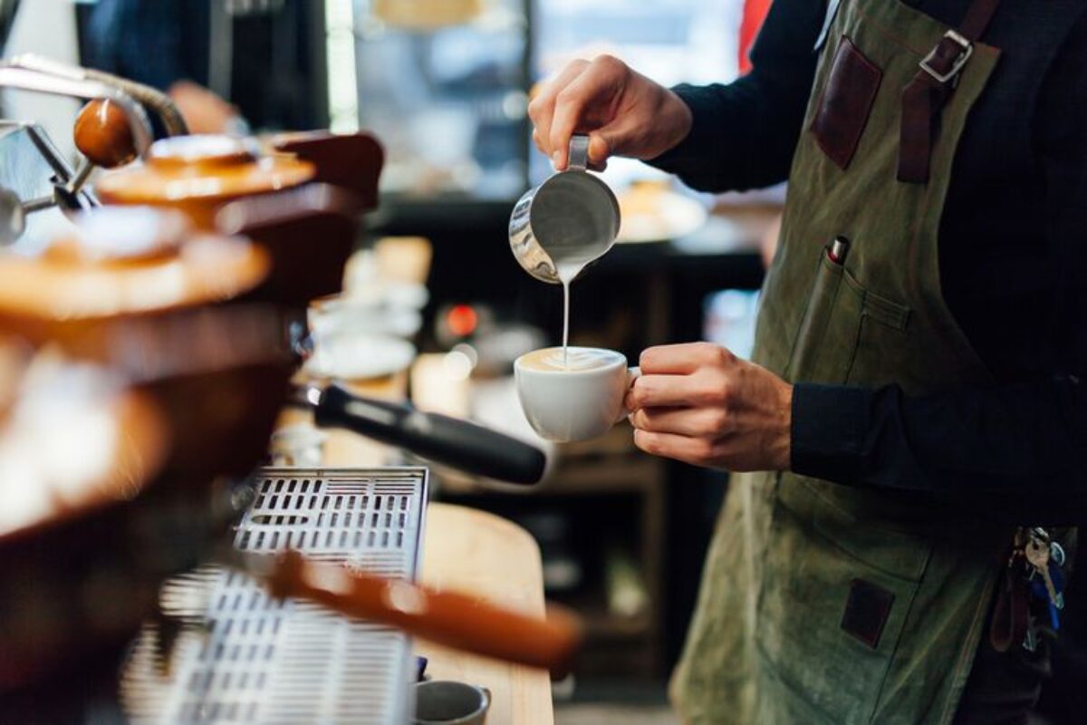 Boomers Sebut Gen Z Sulit Beli Rumah Karena Hobi Ngopi, Ini Hitungan Matematisnya