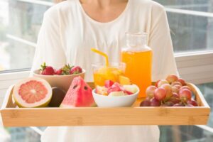 Makan Buah Sebaiknya Sebelum atau Sesudah Makan? Ini Jawaban Pakar Kesehatan.