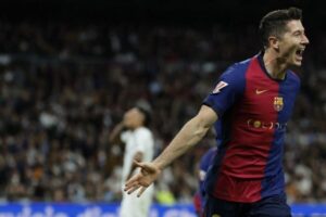 Posting Foto Lewandowski, Barcelona Sindir Kekacauan Real Madrid Jelang El Clasico?