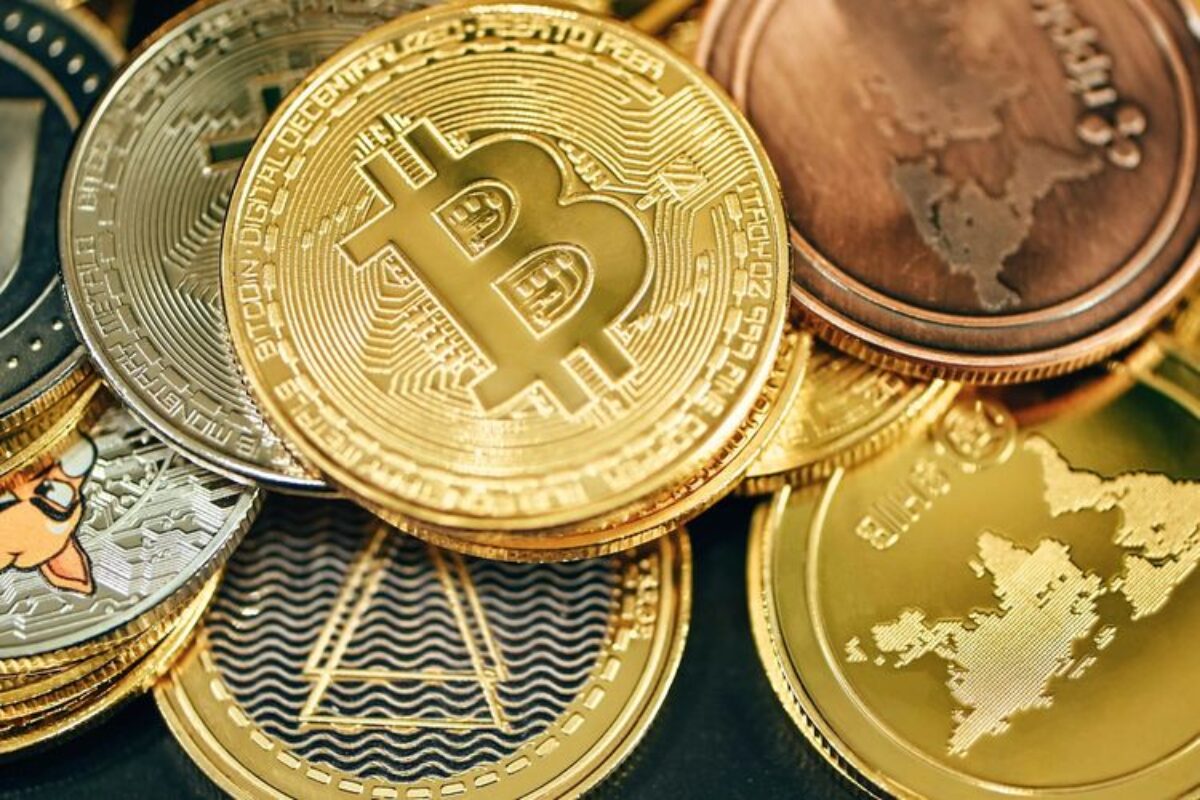 Bitcoin Jatuh Ke 79.000 Dollar As, Sinyal Bahaya Atau Peluang Beli?