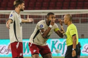 Susunan Pemain Arema FC Vs PSM Makassar, Julian Guevara dan Yuran Fernandes Kembali