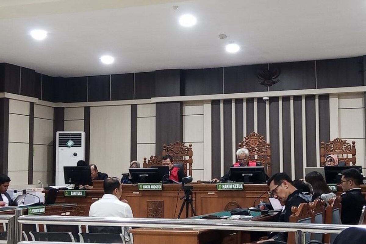 Vonis Korupsi Sritex Rp 1,3 T: Eks Pejabat Bjb Bebas, Duo Bos Sritex Penjara Belasan Tahun