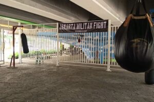 Dulu Tawuran, Kini Anak Muda Pasar Rebo Jaktim Bertarung di “Ring” Tinju