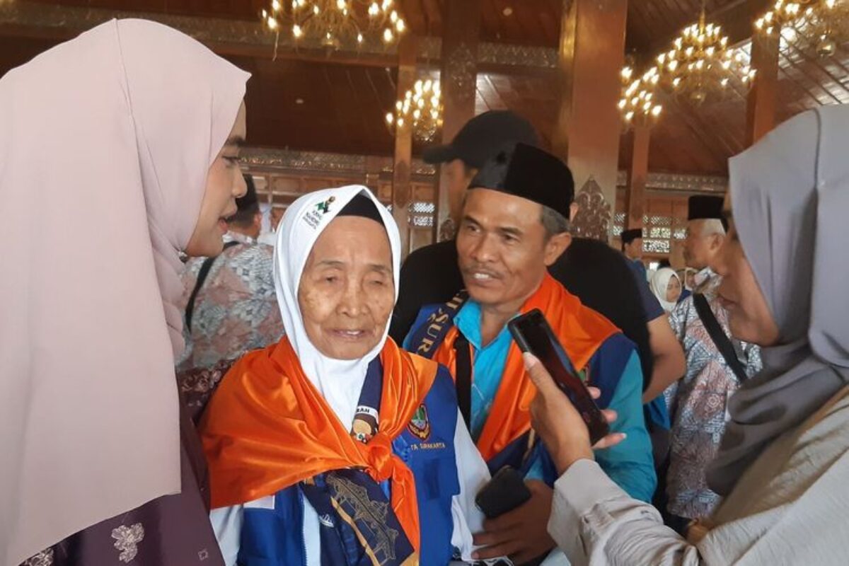 Kasmi, Calon Jemaah Haji Tertua Solo Yang Tiga Kali Batal Berangkat Karena Tak Boleh Ada Pendamping