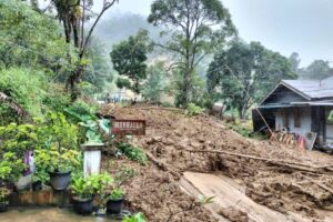 Longsor Susulan di Agam, Enam KK Terpaksa Mengungsi karena Tebing Masih Rawan Ambrol