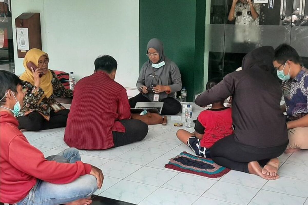 Kebocoran Gas Pabrik Es Kristal Di Sleman, Belasan Keluarga Mengungsi Karena Sesak Napas